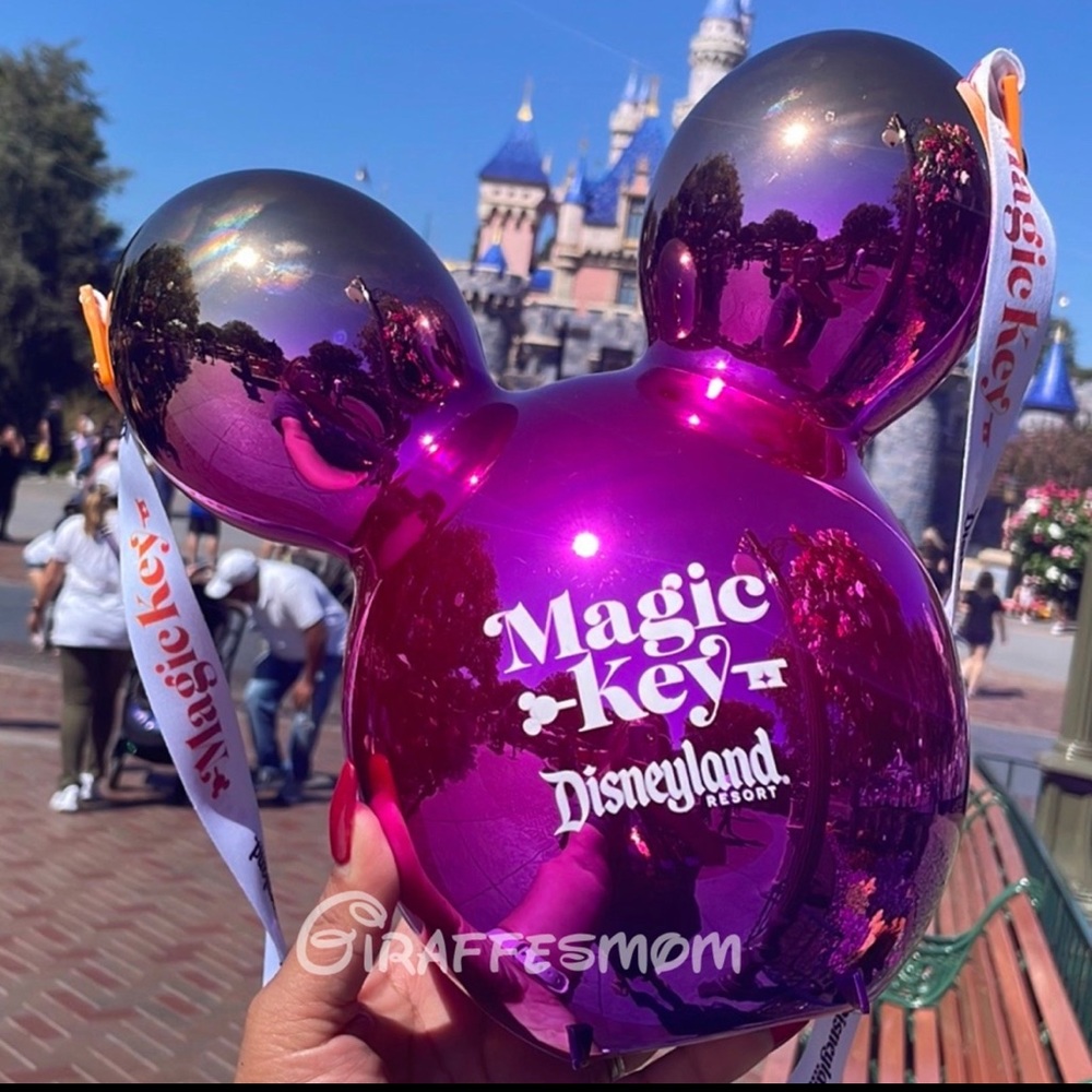 Disneyland Magic Key Pink Mickey Balloon Popcorn Bucket